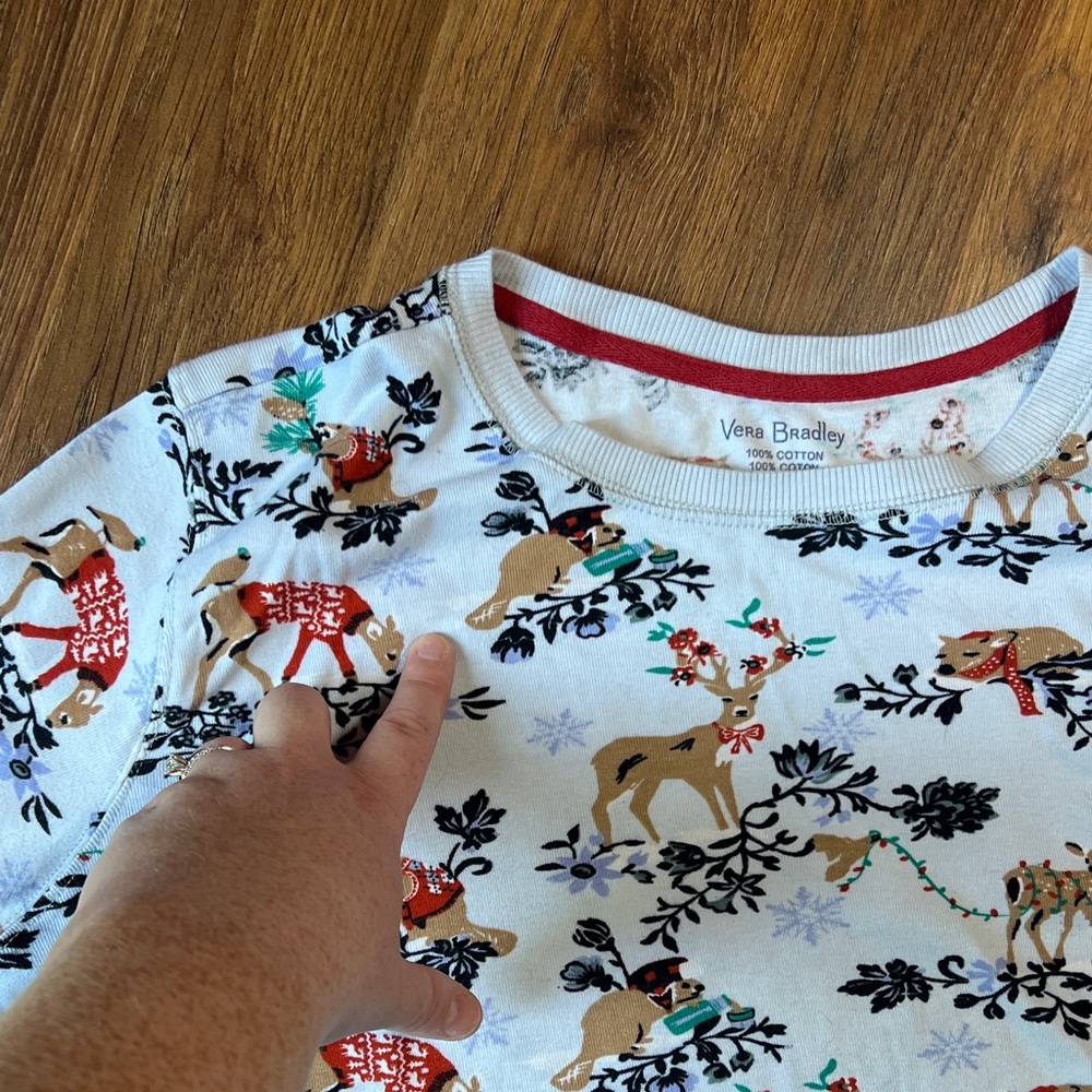 Vera Bradley Christmas Pajamas - PJs - Long Sleeve - Reindeer Print - Picture 4 of 9